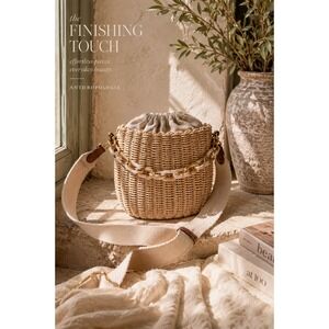 Parfois Woven Raffia Bucket Bag Crossbody Neutral Coastal Resort Summer Spain